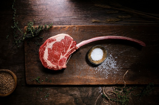 Beef tomahawk